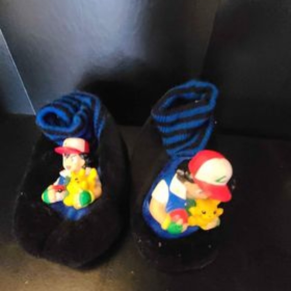 Vintage Pokémon Ash and Pikachu plush slippers with 3D figures